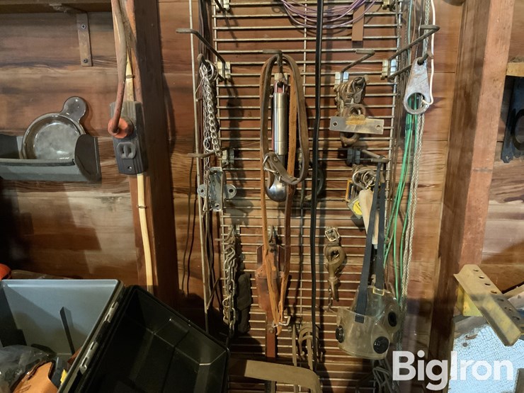 drill,-jumper-cables,-tools-image-2