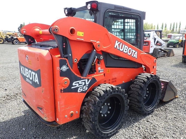 2020-kubota-ssv65-image-5