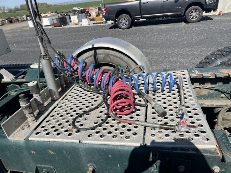 2002-kenworth-w900-image-16