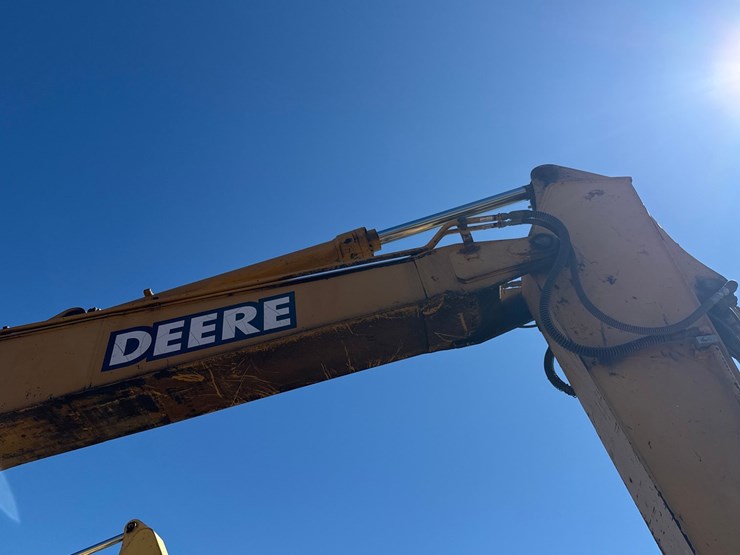 2009-deere-225-lc-image-23