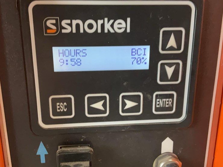 #313-•-2019-snorkel-mb26j-mast-lift-image-12