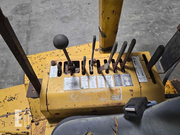 2007-vermeer-v8550-image-25