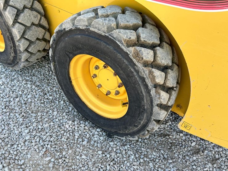 yanmar-s220r-image-15