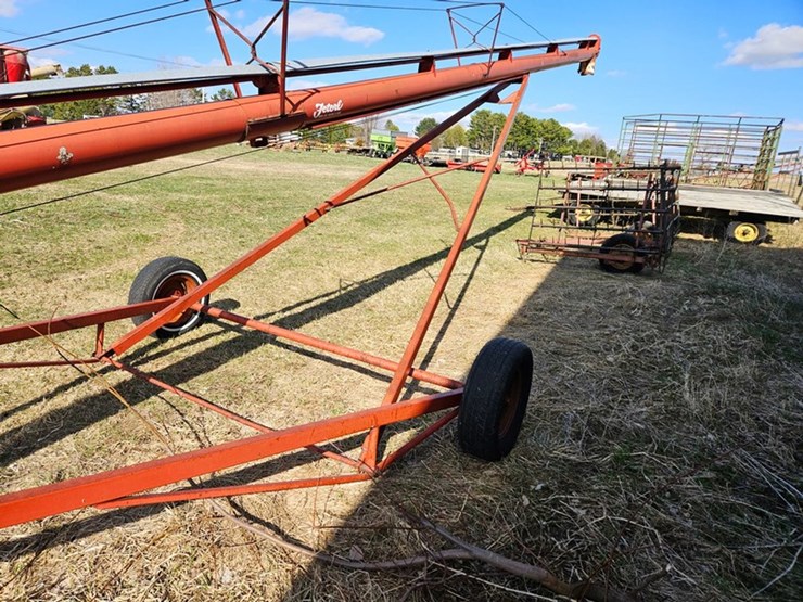 #539-•-fetral-grain-auger-image-13