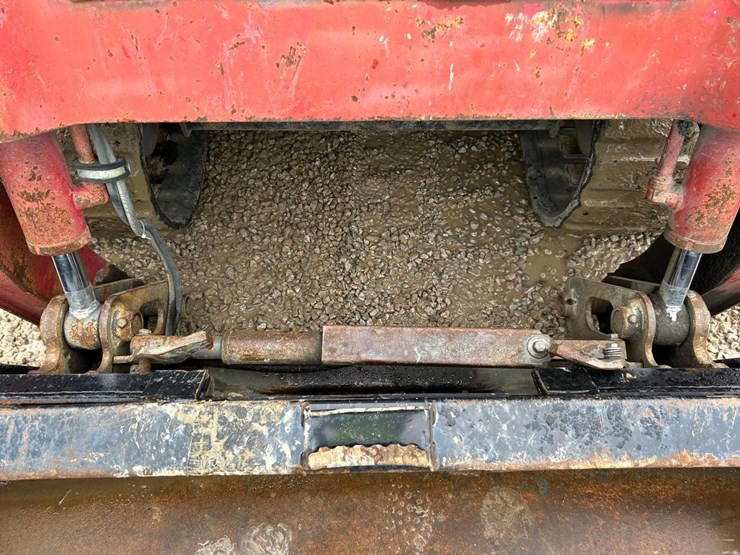 takeuchi-tl10v2-image-10