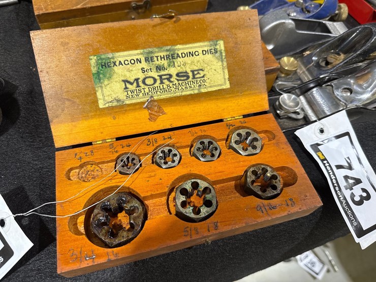 #733-•-set-of-morse-rethreading-dies-image-1