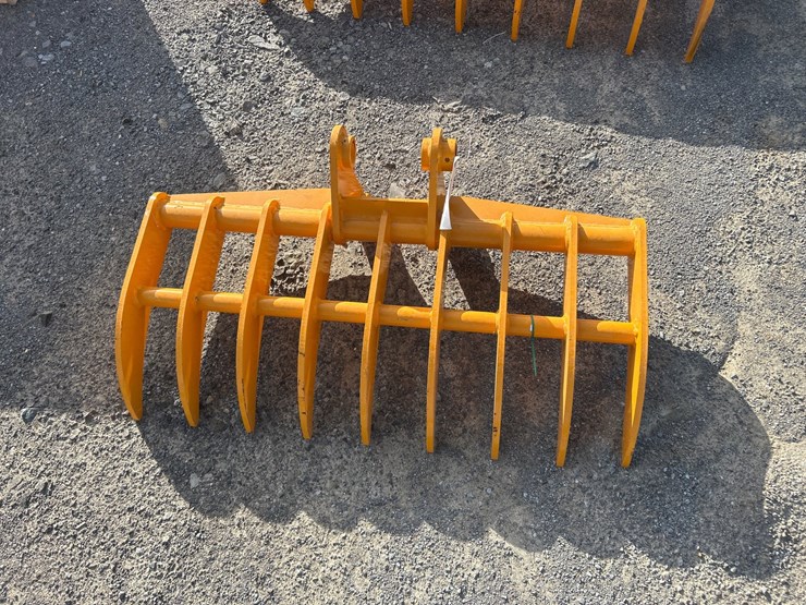 caterpillar-303-image-1