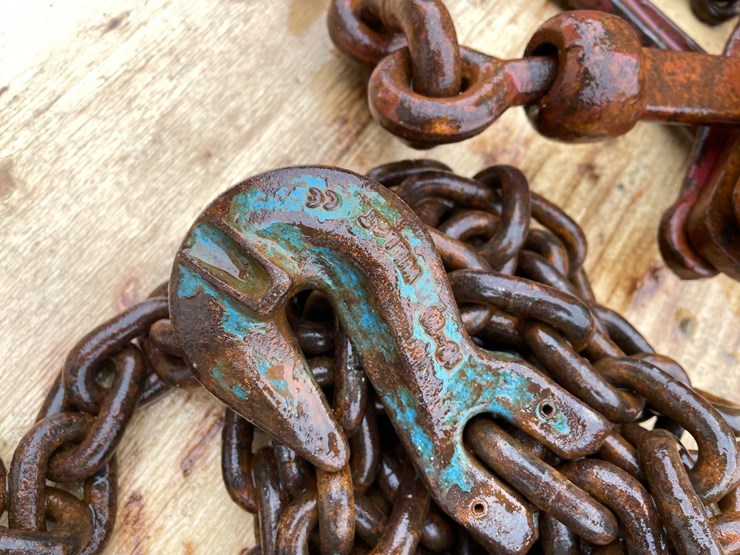 #7555-•-(4)-heavy-duty-3/8"-chain-and-binders-image-13