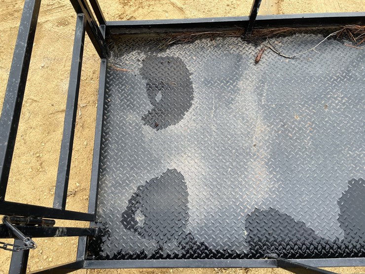 #7531-•-8'-work-platform-with-fork-pockets-image-7