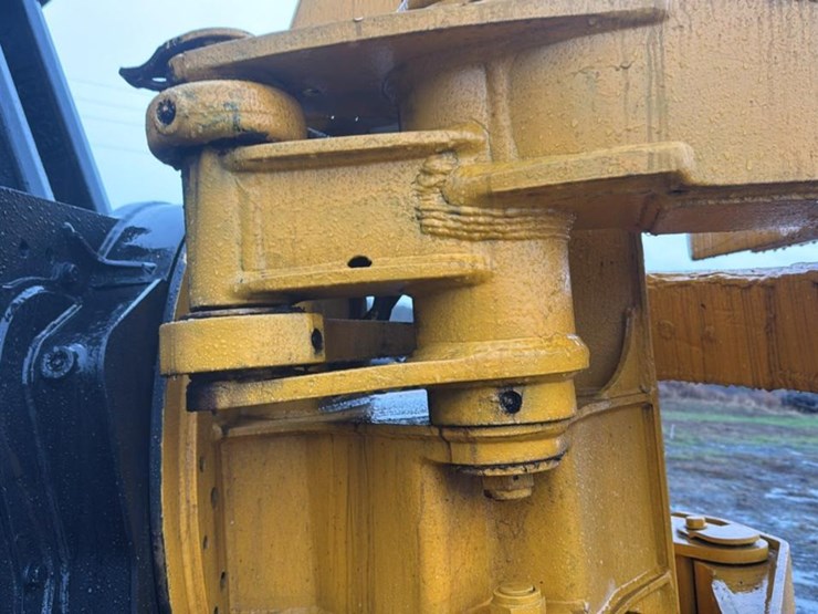 2010-tigercat-lx822c-image-19