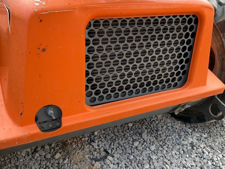 #304-•-2019-snorkel-46'-4wd-articulating-boom-lift-#2-image-31