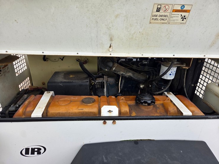 2002-massey-ferguson-8-image-26