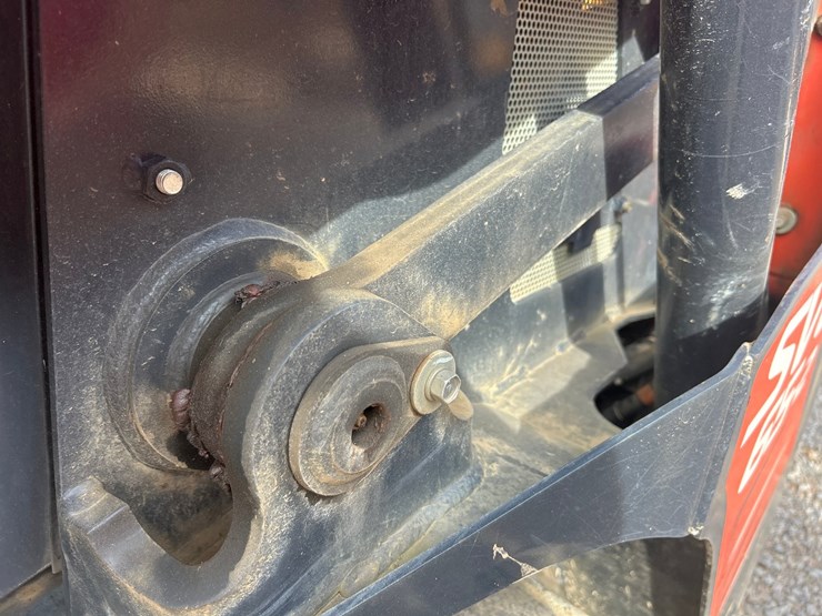 2023-kubota-svl65-2-image-29