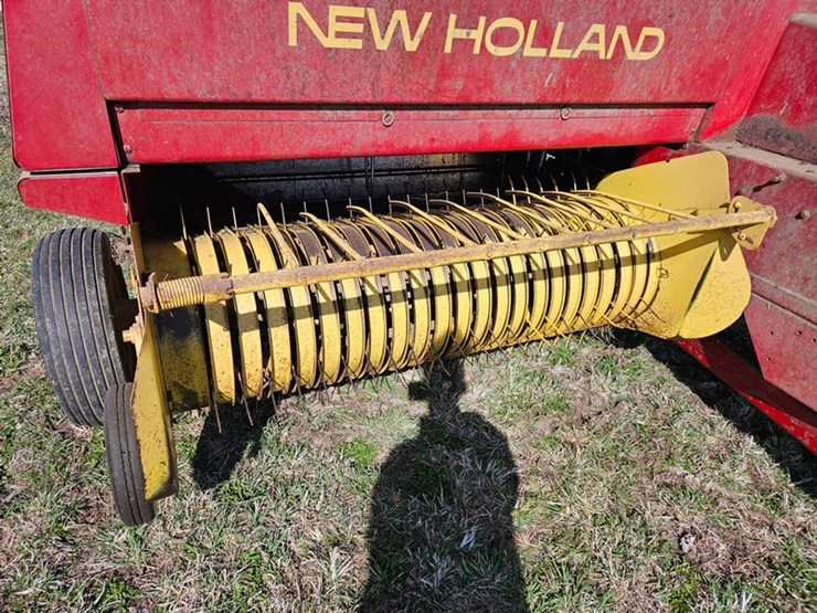 new-holland-315-image-15