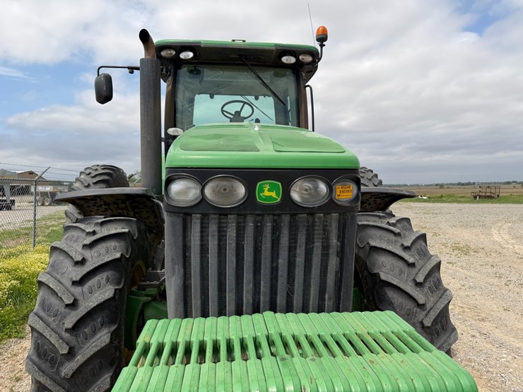 2010-john-deere-8270r-image-36