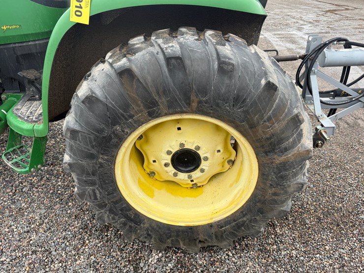 john-deere-4120-image-55