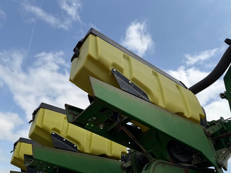 john-deere-1720-image-53