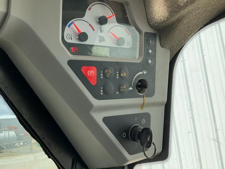 2021-jcb-215t-image-16