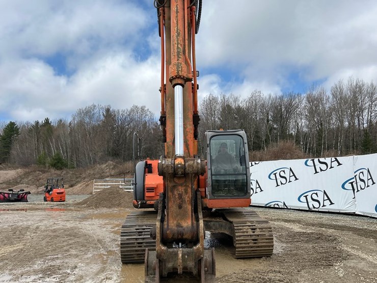 2021-hitachi-zx225-image-8