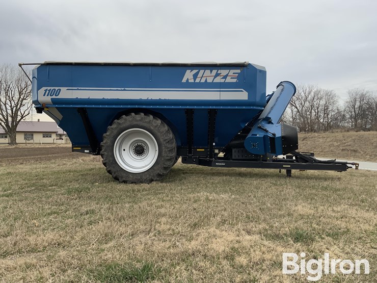 2015-kinze-1100-image-4