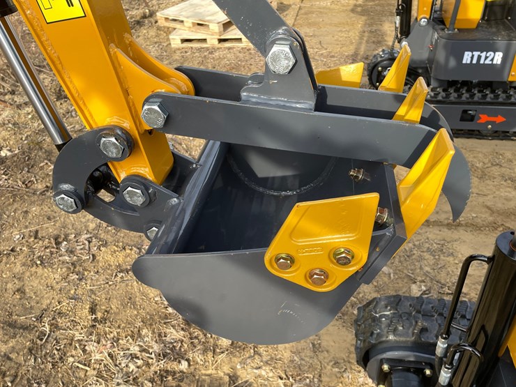 #1041-•-new-ats-rt12r-mini-excavator-image-26