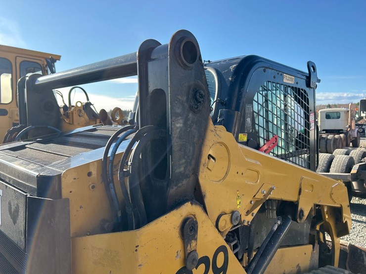 caterpillar-259d-image-28