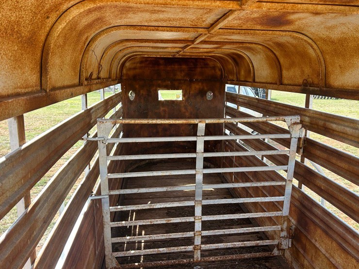 ww-livestock-trailer-image-3