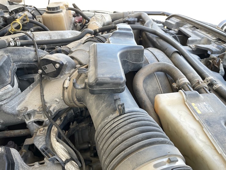 2011-ford-f550-image-78