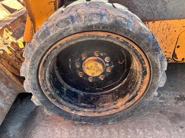 2011-case-sr220-image-48