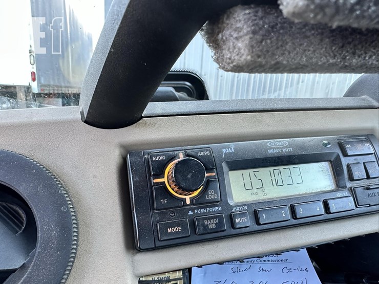 2019-john-deere-gator-xuv-835r-image-21