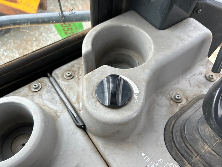 komatsu-d61pxi-23-image-55