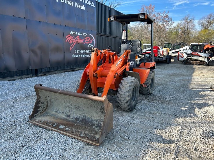 kubota-r420s-image-8