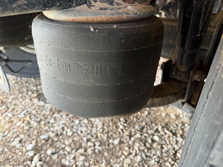 #45283-•-2016-freightliner-cascadia-daycab-truck-tractor-vin:-3akjgedv9gsgy4090-image-12