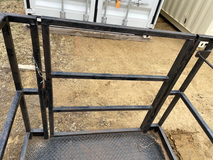 #7530-•-8'-work-platform-with-fork-pockets-image-12