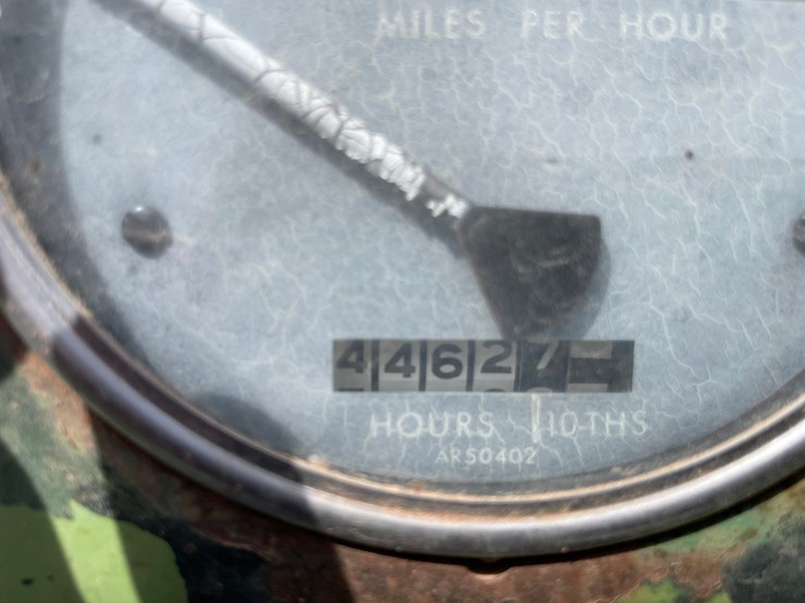 john-deere-3010-image-15