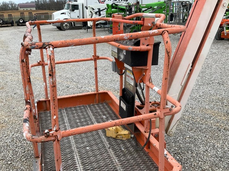 #306-•-2016-snorkel-46'-electric-articulated-boom-lift-image-15