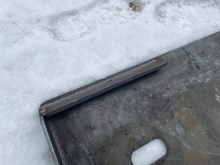 #2054-•-skid-steer-weldable-attachment-plate-image-5