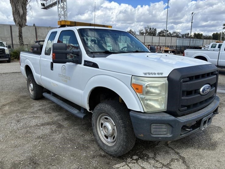 2011-ford-f250-image-2