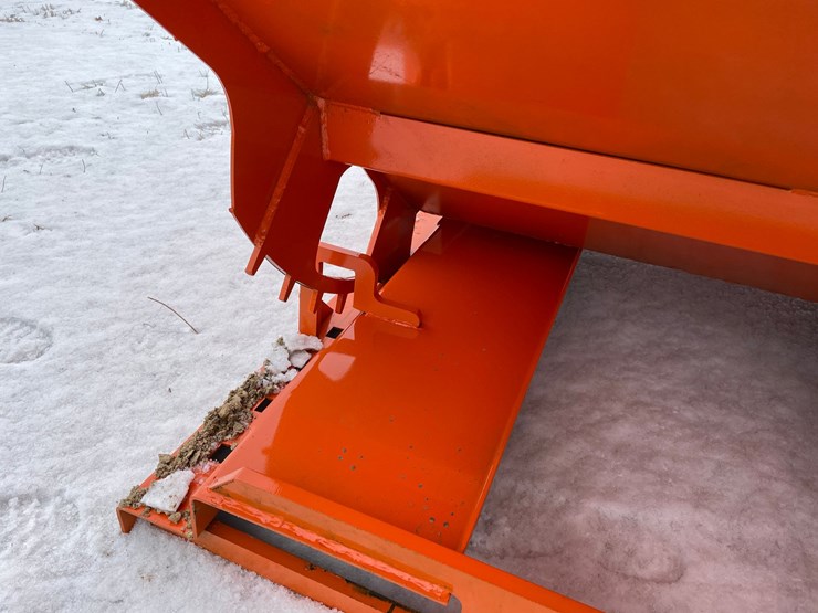 #2005-•-1.5-yard-self-dumping-hopper-image-11