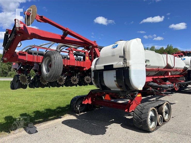 2014-case-ih-1245-image-6