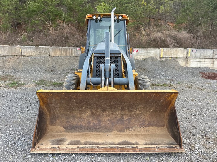 2011-deere-310sj-image-8