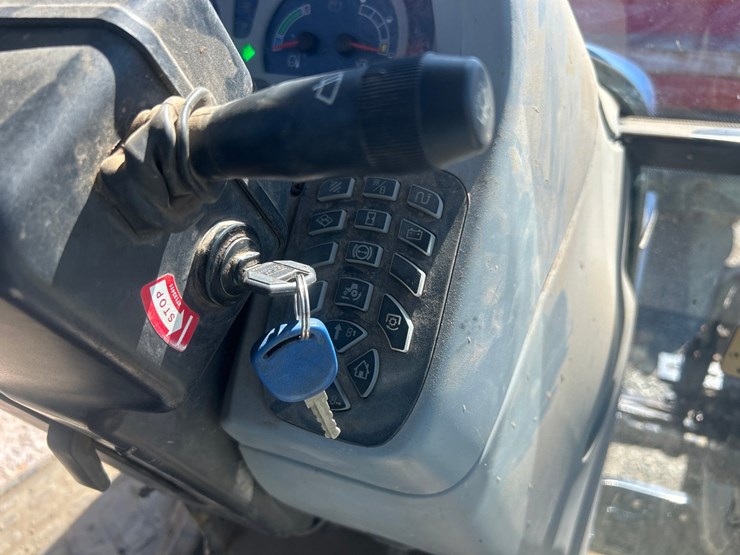 new-holland-t5070-image-55