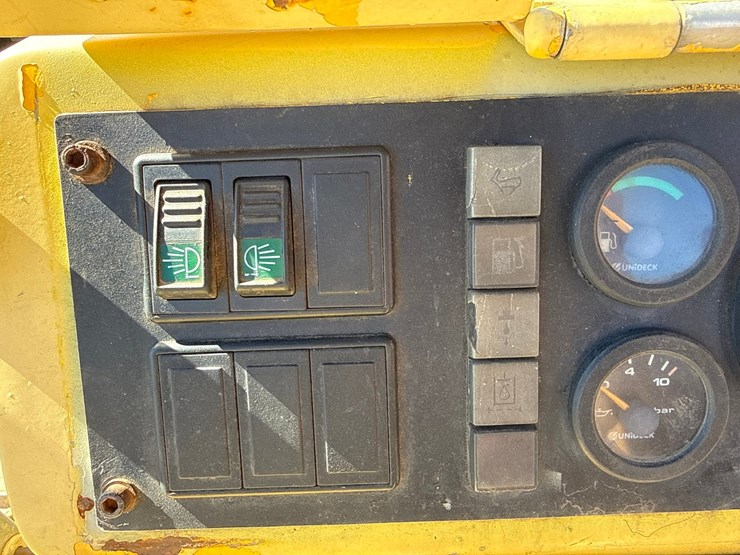 new-holland-dc80-image-40