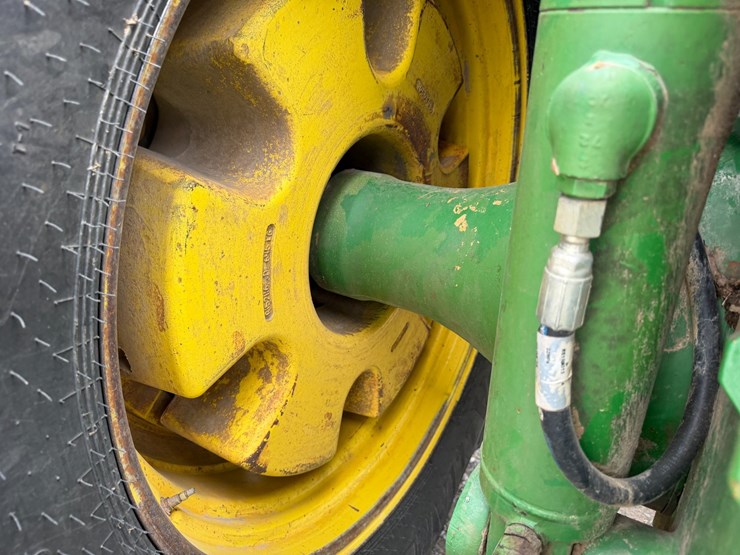 1998-john-deere-8300-image-15