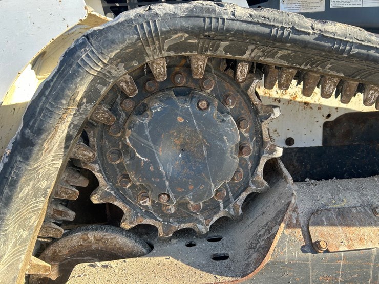 2017-bobcat-t550-image-51