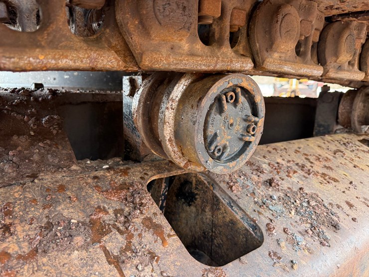 caterpillar-330d-image-121