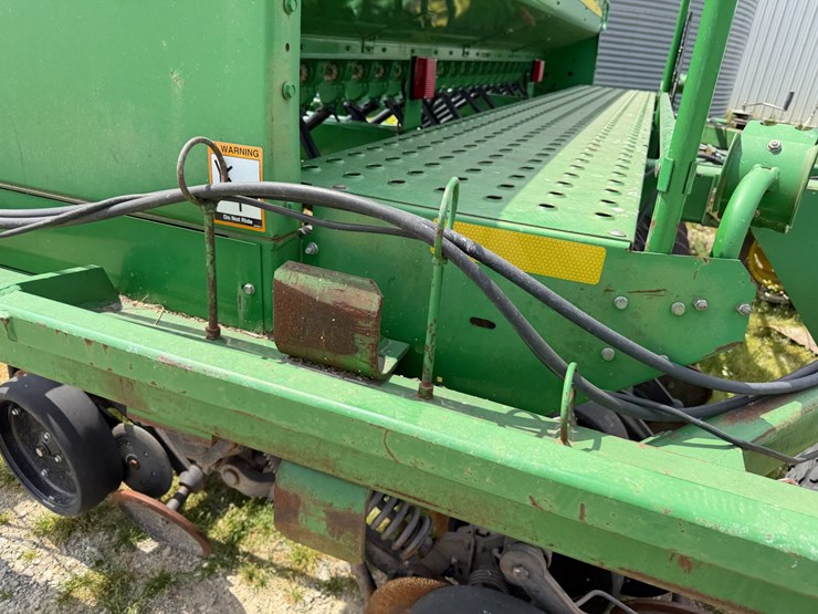 john-deere-1590-image-60