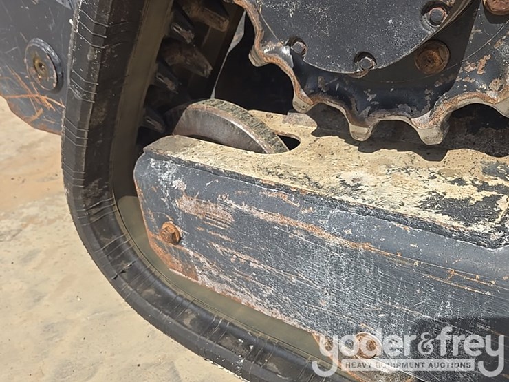 2020-kubota-svl65-2-image-22