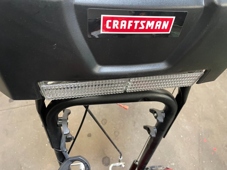 #2571-•-craftsman-9.0-snowblower-(columbia-heights,-mn)-image-8