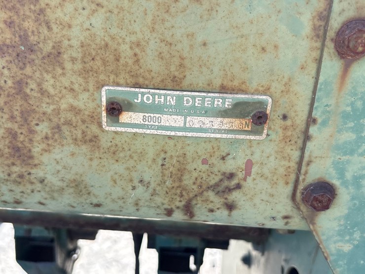 john-deere-8200-image-9